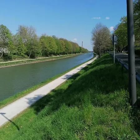 Haus Lupo Am Kanal Castrop-Rauxel Buitenkant foto